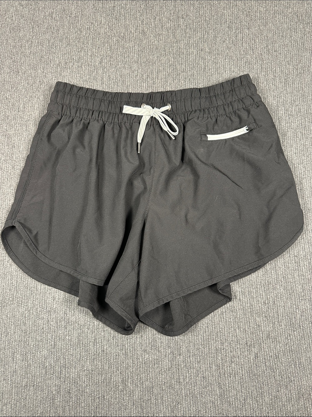 Vuori Shorts Women S Black Clementine Brief Lined 4" Workout Fitness Performance
